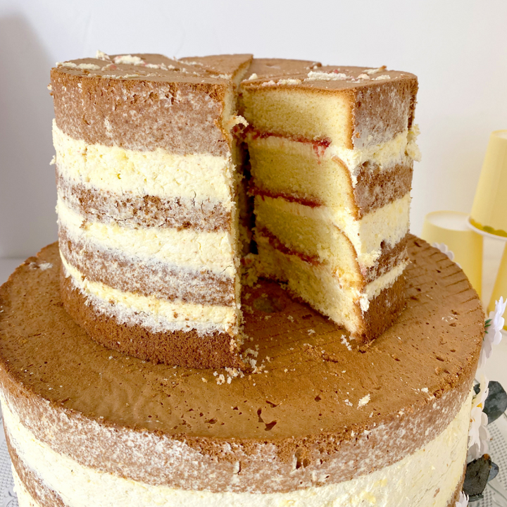 Naked cake i tre våningar