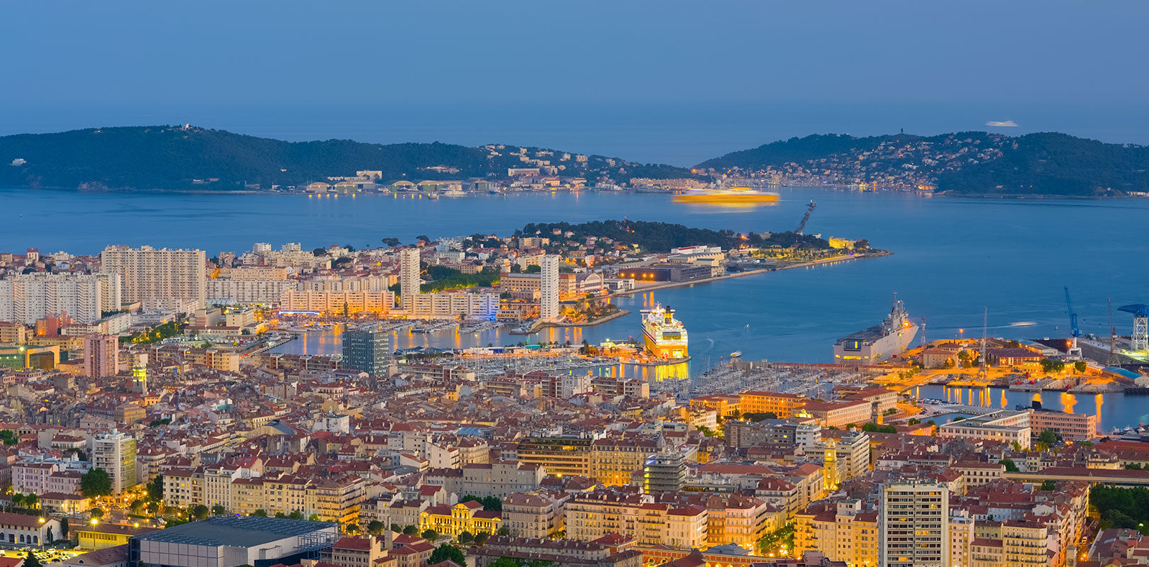 Livraison de gâteaux à Toulon !