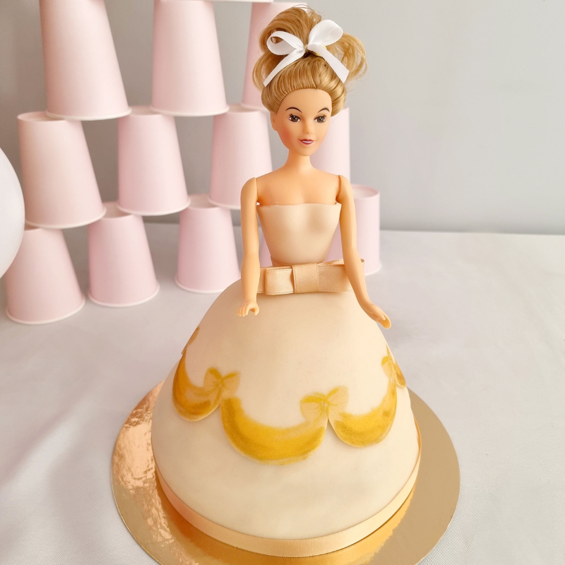 Docktårta prinsessa, guld