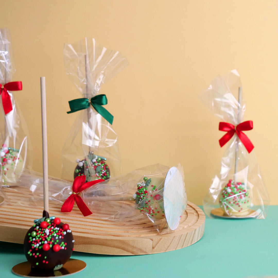 Deluxe Jul-Cake-Pops med röd-grönt strössel (10 st)