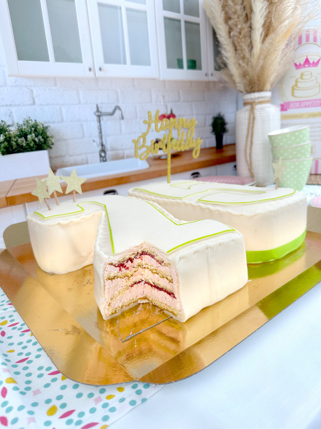 Dubbel siffertårta, valfri färg