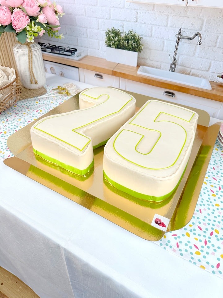 Dubbel siffertårta, valfri färg