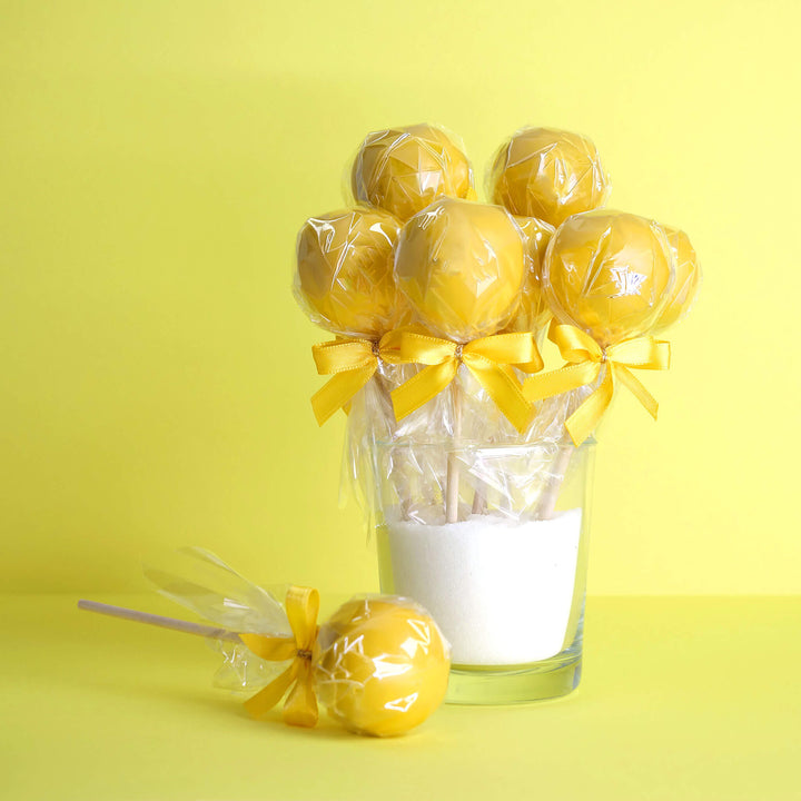 Enfärgade färgglada Cake Pops (12 stycken)