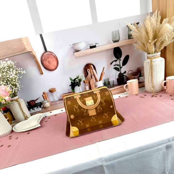 Handväsktårta VG, Brun med beiga detaljer