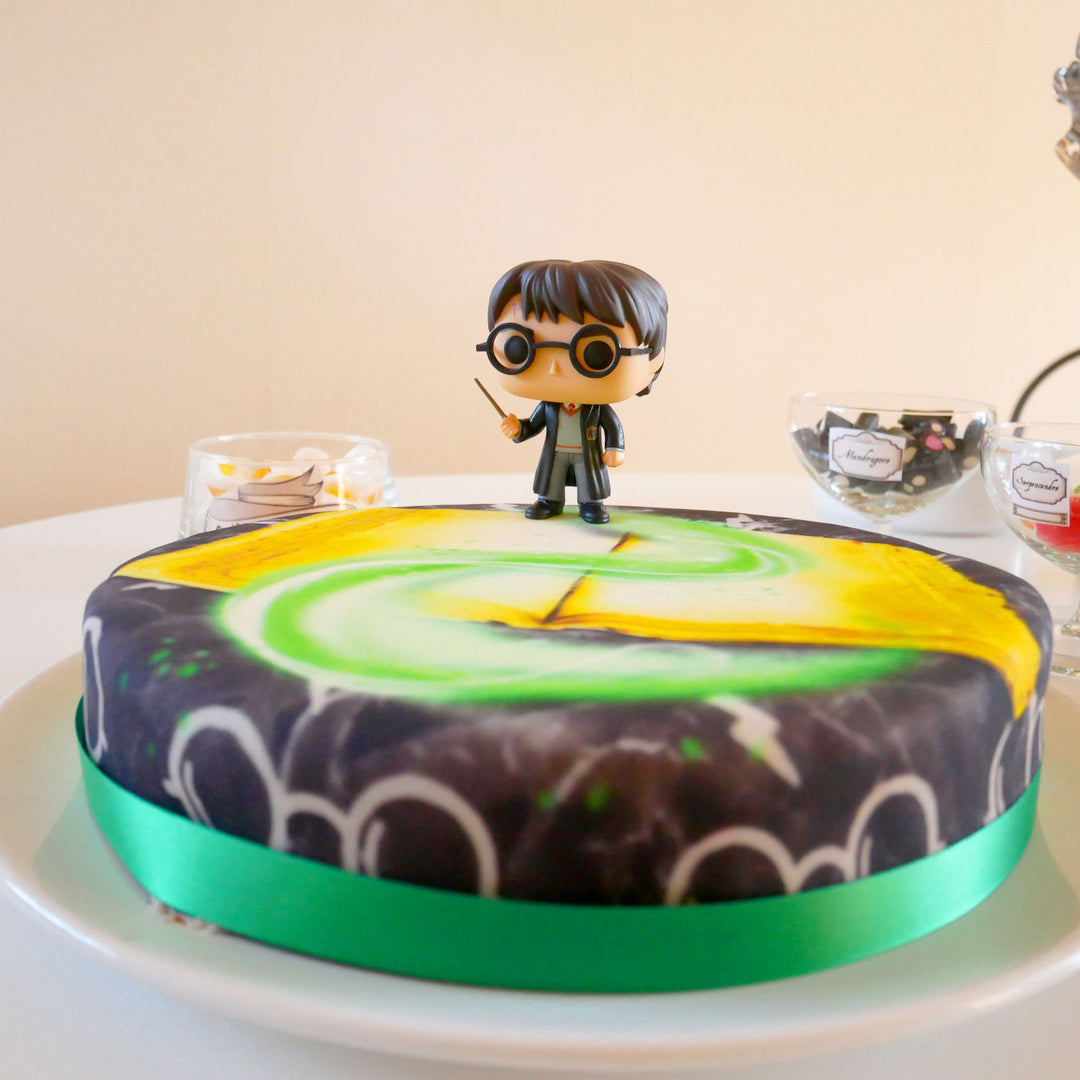 Harry Potter® auf grüner Zauber-torte