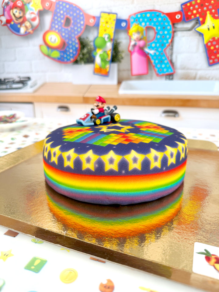 Mario kart® på regnbågsbana-tårta