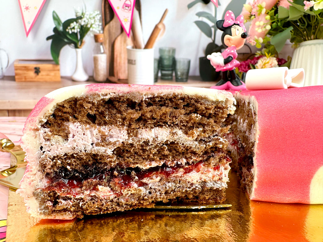 Mimmi® Pigg® på prickig tårta