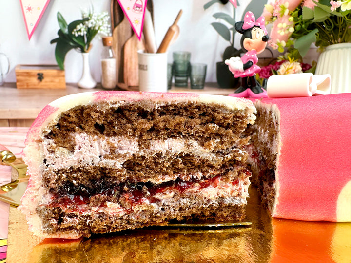 Mimmi® Pigg® på prickig tårta