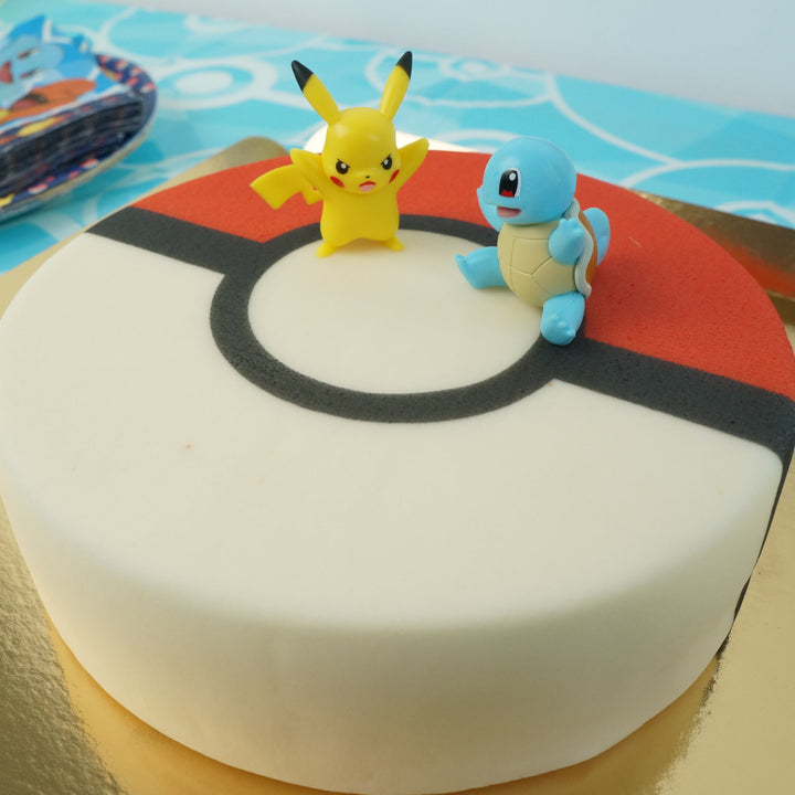 Spelbolltårta med Pokémon®-figur