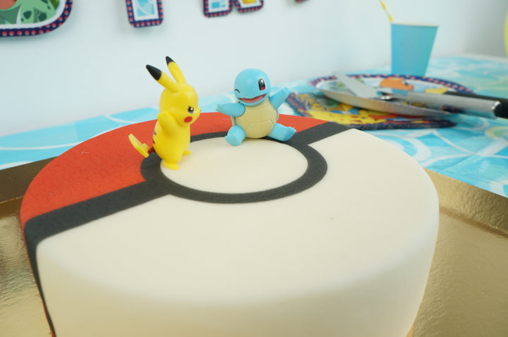 Spelbolltårta med Pokémon®-figur