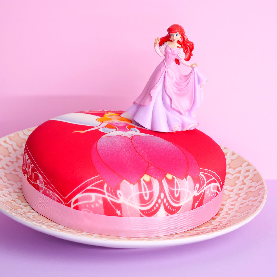 Disney®prinsessan Ariel® på rosa tårta
