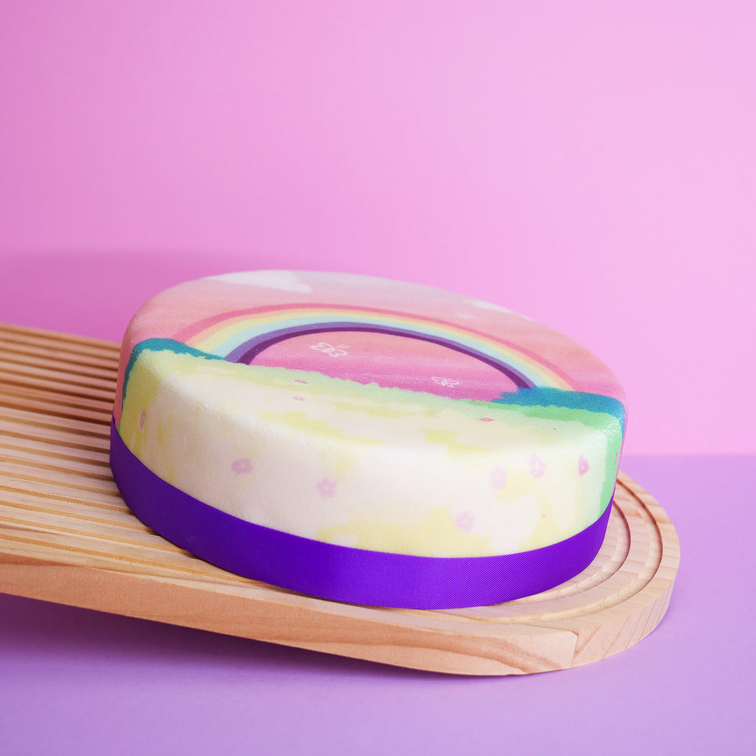 Pastellregnbågstårta