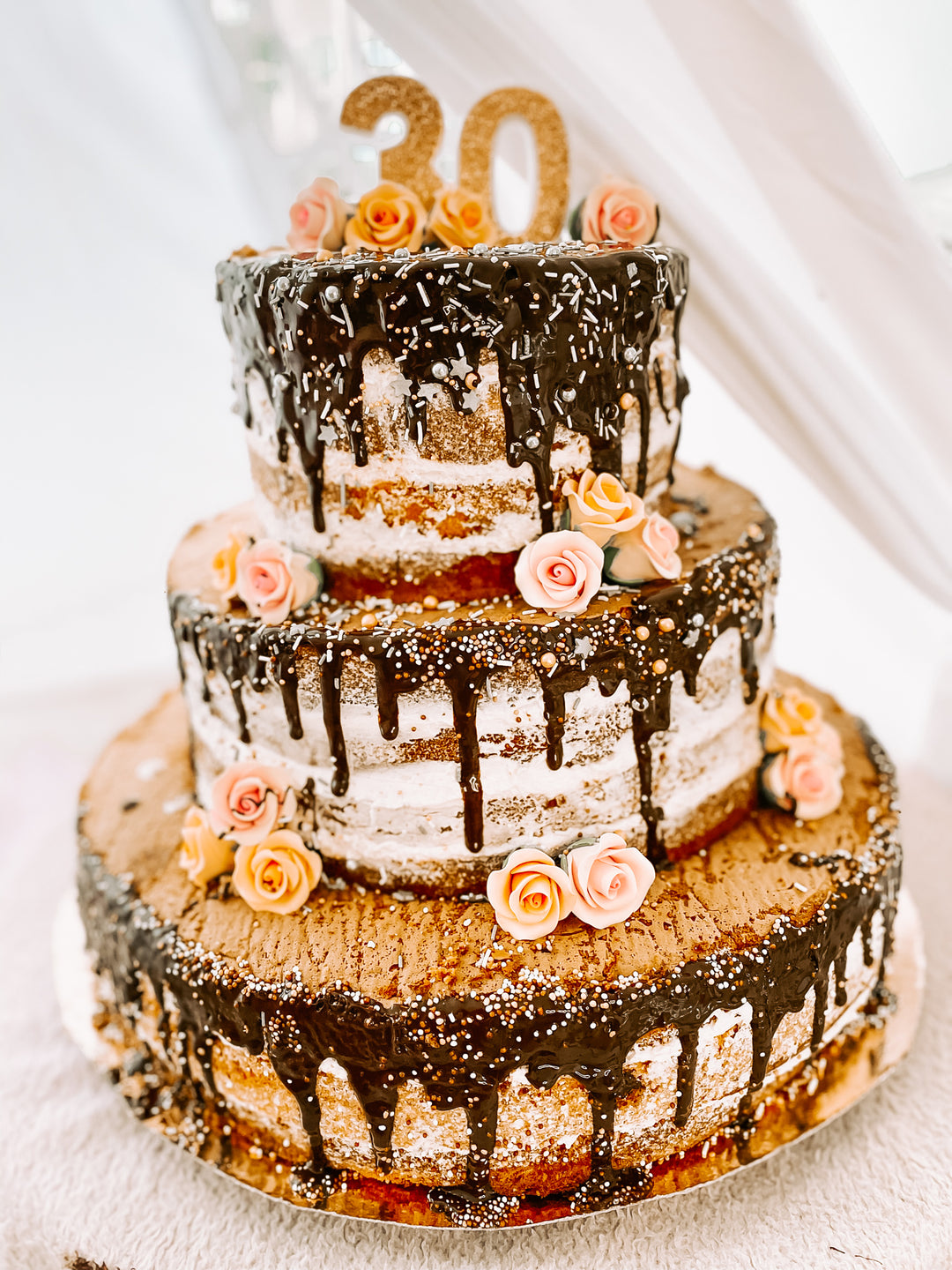 Naked cake i tre våningar