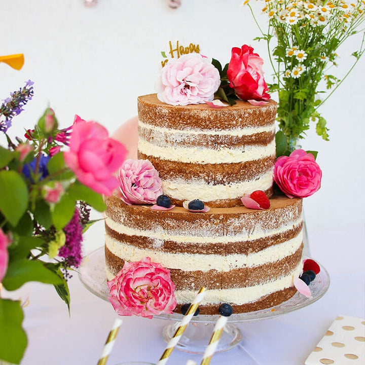 Naked Cake tvåvåningstårta