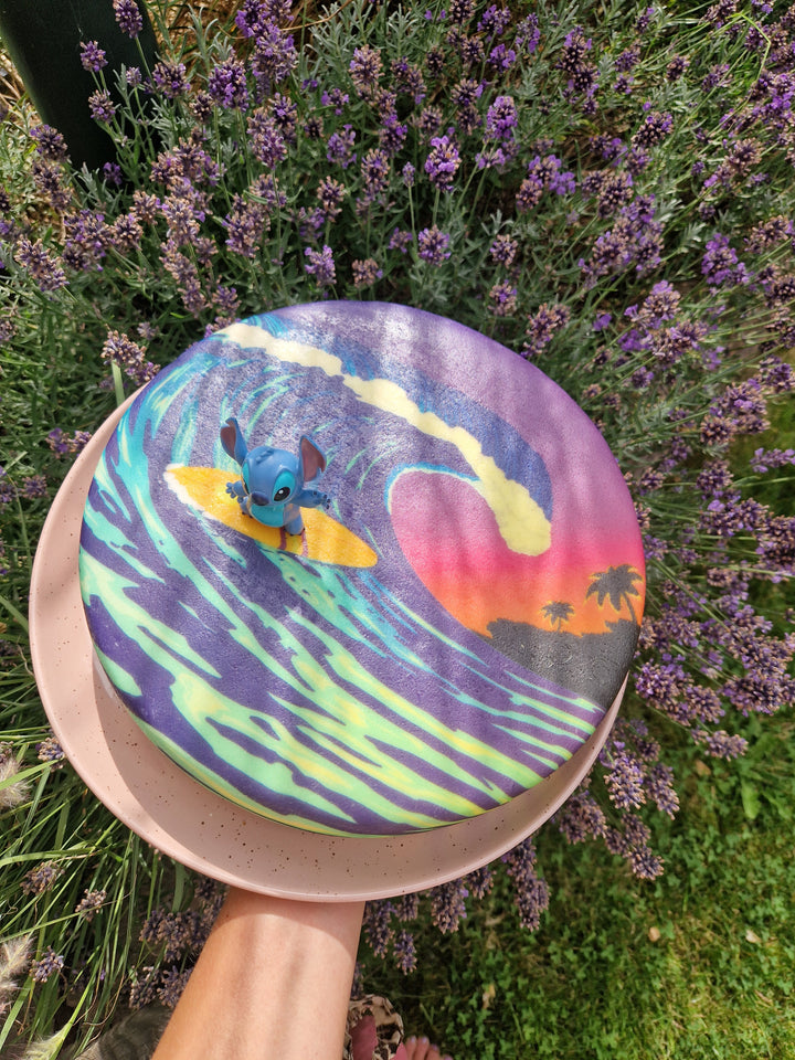 Stitch® på Surfer-tårta