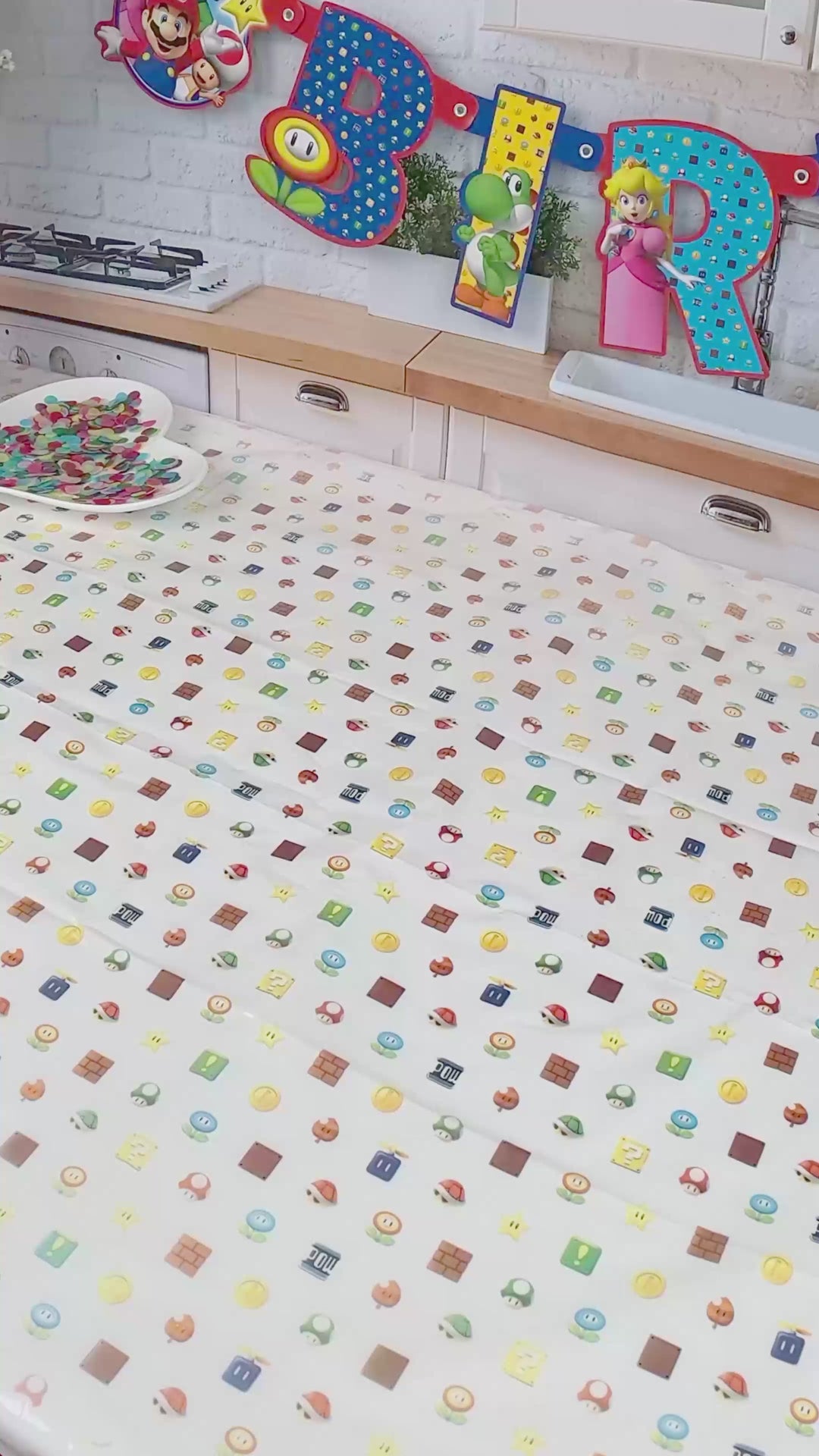 Mario kart® på regnbågsbana-tårta