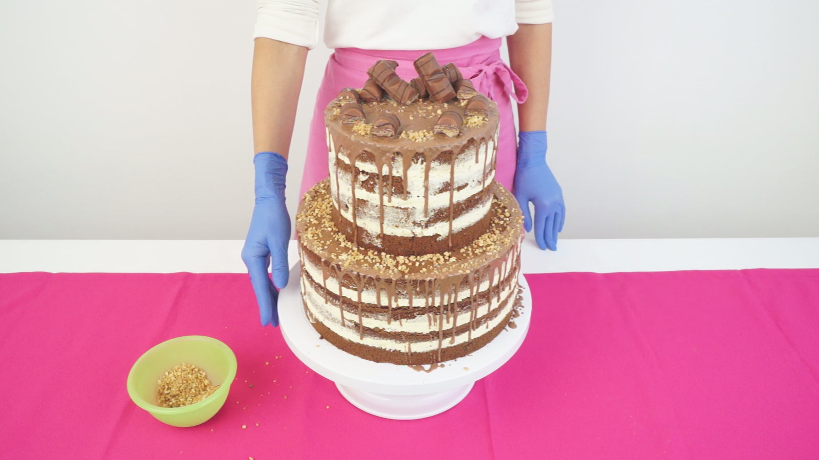 zweistöckige Torte mit Bueno® Video