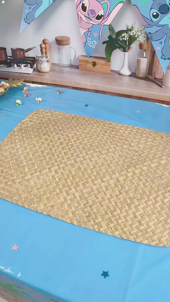 Angel & Stitch® på tropisk deluxe-tårta