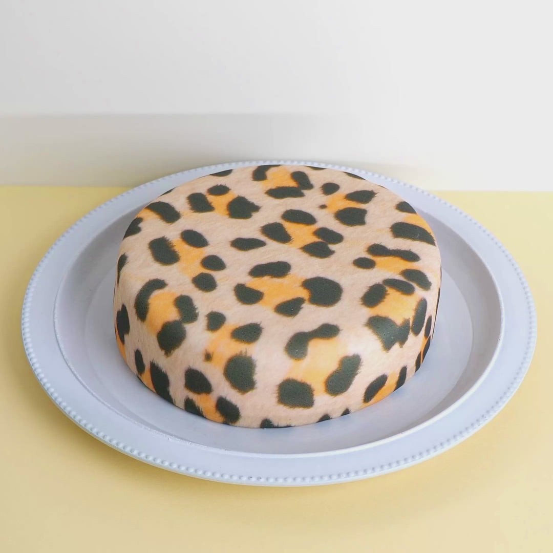 Leopardmönster tårta