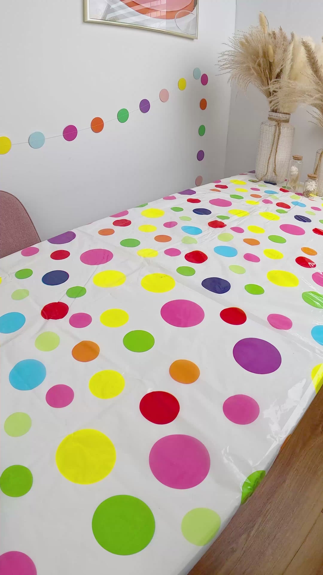 Paw Patrol® på tvåvånings rosa hundtass-tårta